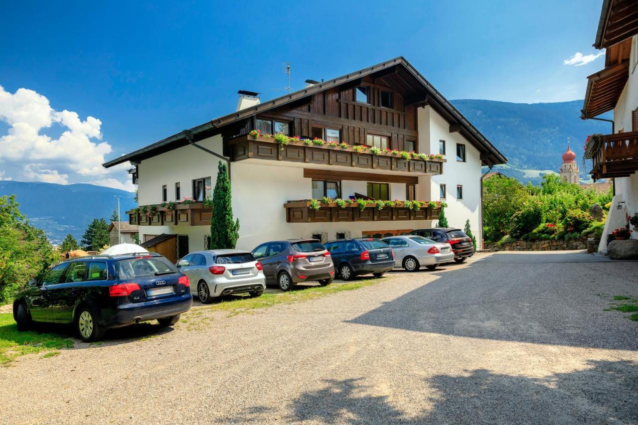 Garni-Hotel Farmerhof Parcines Esterno foto