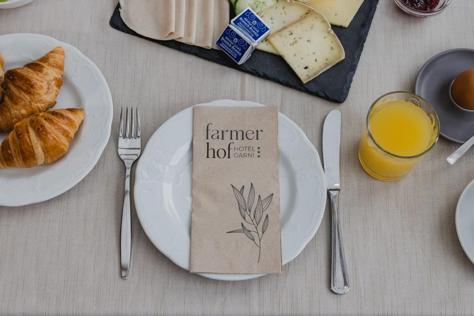 Garni-Hotel Farmerhof Parcines Esterno foto